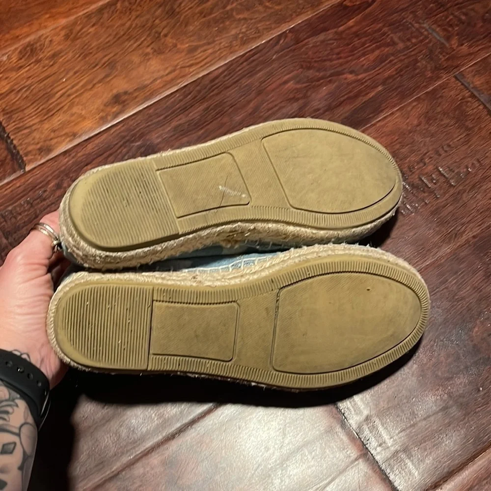 Steve Madden denim and star pattern espadrille platform slip on shoes size 7.5